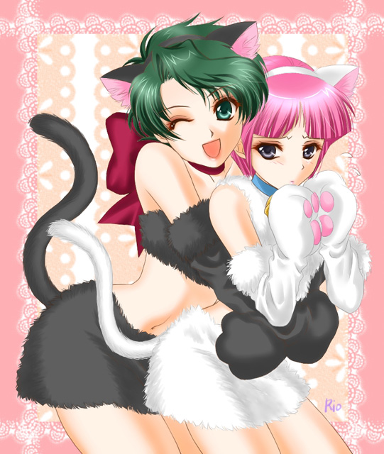 aya kobayashi, kuro (srw), mai kobayashi, shiro (srw), banpresto, super robot wars, super robot wars original generation, super robot wars the lord of elemental, 2girls, animal ears, brown hair, cat ears, cosplay, costume, happy, lipstick, makeup, multiple girls, one eye closed, pink hair, short hair, shy, siblings, sisters, wink