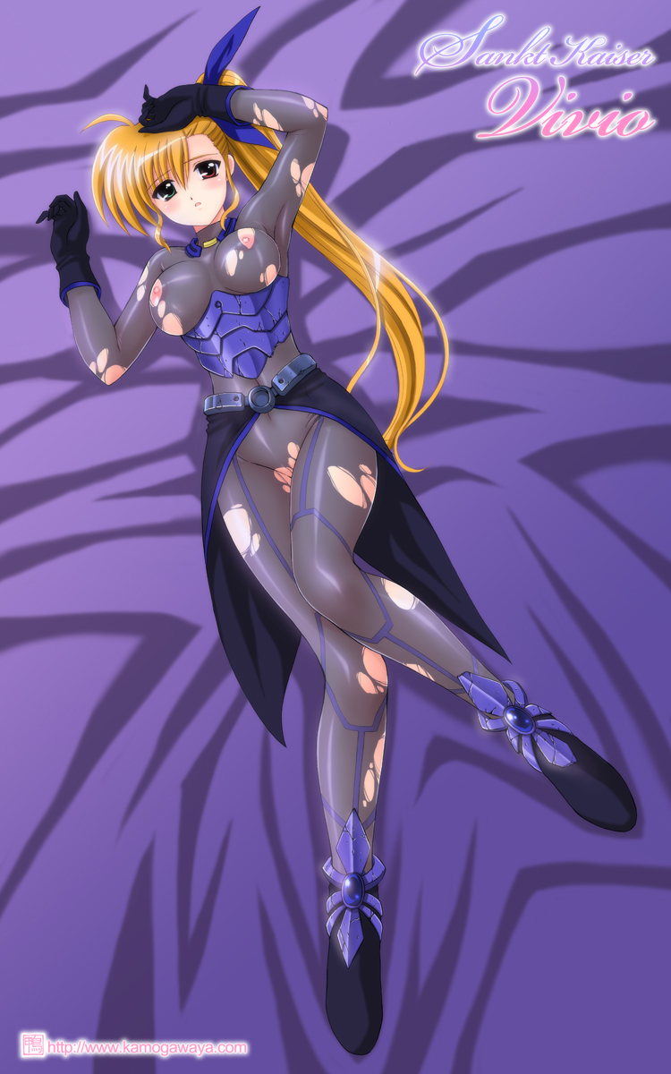kamogawa tanuki, vivio, lyrical nanoha, mahou shoujo lyrical nanoha, mahou shoujo lyrical nanoha strikers, highres, 00s, 1girl, aged up, bed, blonde hair, blush, bodysuit, breasts, female focus, gloves, heterochromia, long hair, lying, medium breasts, nipples, side ponytail, solo, torn clothes