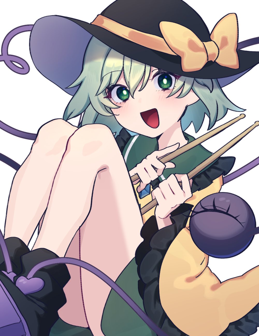 sabapi oo, komeiji koishi, touhou, highres, 1girl, black hat, black sleeves, bow, crossed legs, dress, green eyes, green hair, hat, legs, open mouth, short hair, simple background, smile, third eye, yellow bow, yellow dress
