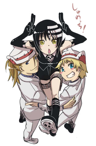shuri (84k), death the kid, elizabeth thompson, patricia thompson, soul eater, lowres, non-web source, 00s, 1girl, 2boys, :d, black gloves, black hair, blonde hair, blue eyes, carrying, elbow gloves, full body, genderswap, genderswap (ftm), genderswap (mtf), gloves, grin, head tilt, looking at viewer, multiple boys, open mouth, simple background, sitting, smile, standing, teeth, thigh strap, white background