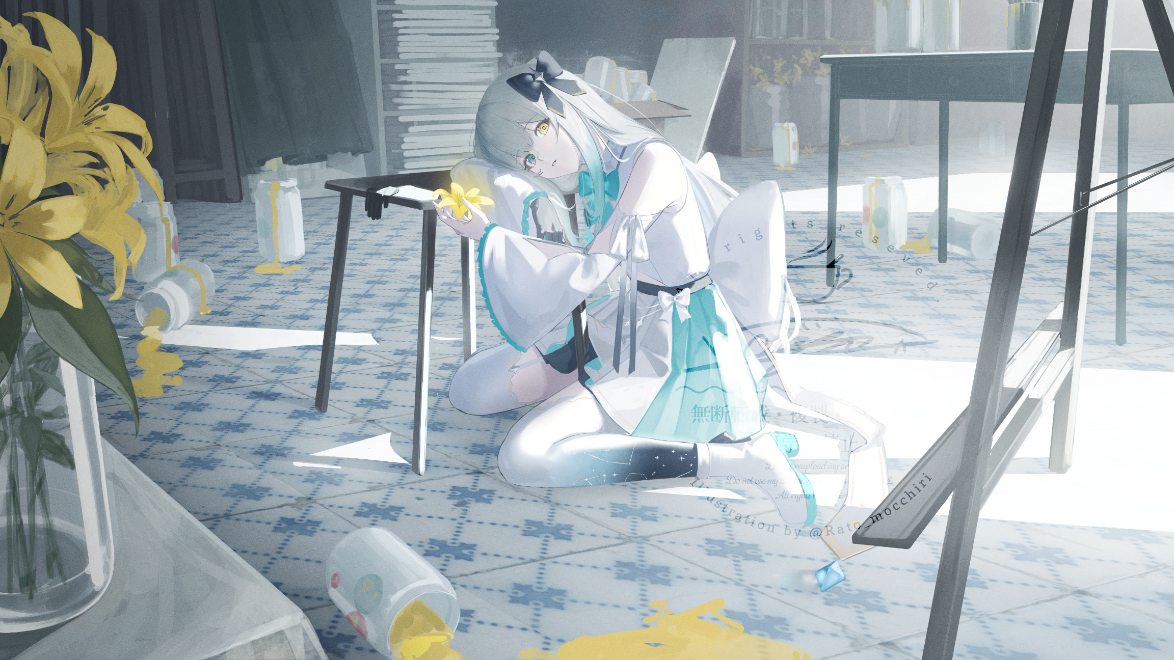 mochimochi kashiwa, original, commentary request, highres, mixed-language commentary, 1girl, aqua bow, artist name, black bow, black gloves, blue eyes, boots, bow, bowtie, detached sleeves, flower, full body, gloves, gradient legwear, hair bow, head rest, head tilt, heterochromia, holding, holding flower, indoors, large bow, long hair, looking at viewer, paint, parted lips, shirt, single glove, sitting, sleeveless, sleeveless shirt, solo, table, thighhighs, twitter username, two-tone skirt, vase, wariza, watermark, white boots, white bow, white hair, white shirt, white thighhighs, wide sleeves, yellow eyes, yellow flower