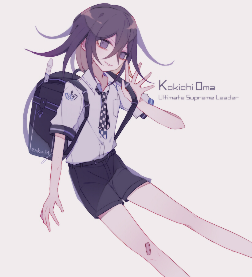 sakura (fein5862817), oma kokichi, danganronpa (series), danganronpa v3: killing harmony, commentary request, 1boy, aegyo sal, alternate costume, backpack, bag, bandaid, bandaid on knee, bandaid on leg, bare arms, bare legs, belt, belt buckle, black bag, black belt, black necktie, black shorts, breast pocket, buckle, character name, checkered necktie, crest, dot nose, dress shirt, english text, feet out of frame, flute, grey background, hair between eyes, instrument, knees, leaning forward, long hair between eyes, male focus, medium hair, neckerchief, necktie, parted lips, pocket, puffy short sleeves, puffy sleeves, purple eyes, purple hair, recorder, school uniform, shirt, short sleeves, shorts, simple background, smirk, solo, standing, tie clip, twitter username, two-tone necktie, waving, white neckerchief, white shirt