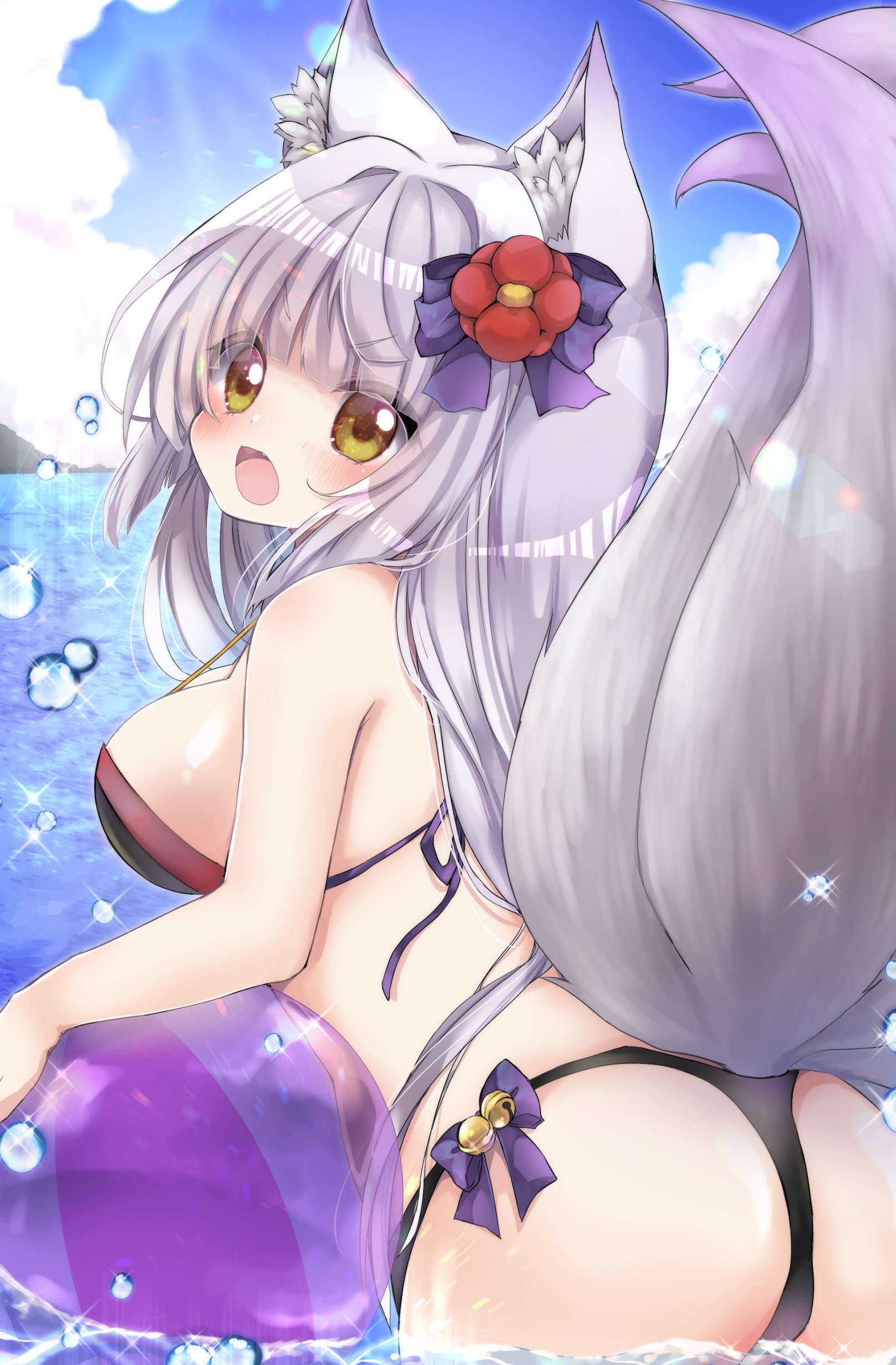 satsuki atan, emil chronicle online, absurdres, highres, 1girl, animal ears, ass, ball, beachball, bikini, black bikini, blue sky, breasts, flower, fox ears, fox girl, fox tail, from behind, hair flower, hair ornament, hair ribbon, holding, holding ball, holding beachball, large breasts, multiple tails, ocean, open mouth, purple ribbon, ribbon, sky, solo, swimsuit, tail, tamamo lore, water drop, yellow eyes
