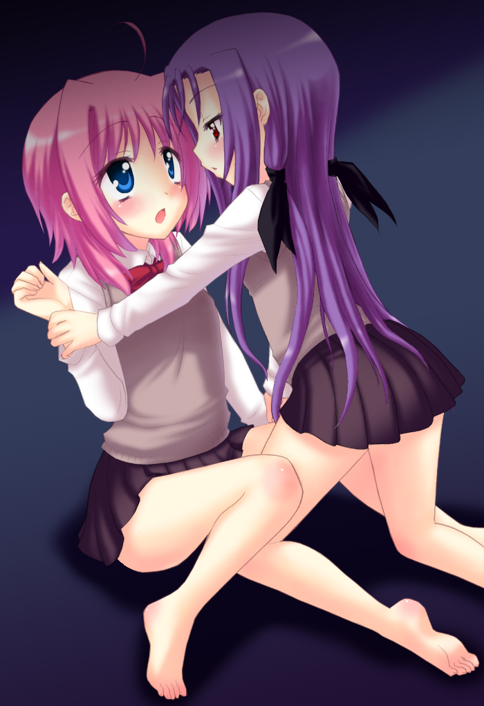 saki chisuzu, caro ru lushe, lutecia, lutecia alpine, lyrical nanoha, mahou shoujo lyrical nanoha, mahou shoujo lyrical nanoha strikers, 00s, 2girls, ahoge, barefoot, blush, feet, holding another's wrist, multiple girls, yuri