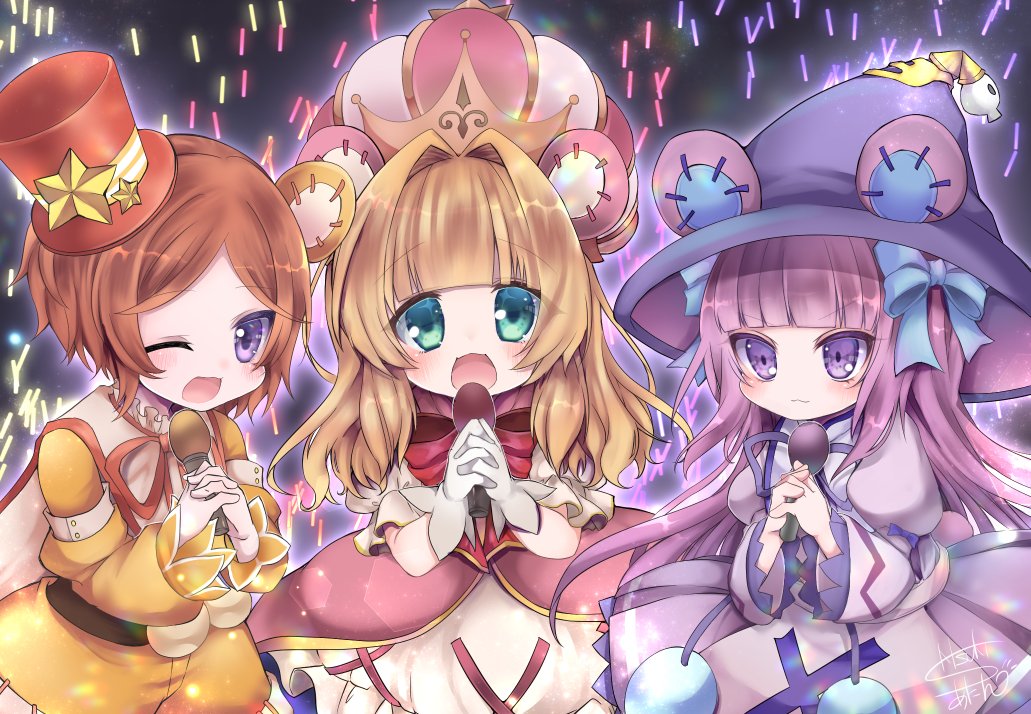 satsuki atan, dumpty alma, tiny zero alma, emil chronicle online, 3girls, animal ears, bear ears, bear girl, belt, blonde hair, blue ribbon, bow, bowtie, brown belt, brown hair, cloak, dress, frilled skirt, frills, gloves, glowstick, green eyes, hair ribbon, hat, holding, holding microphone, jacket, long hair, microphone, multiple girls, neck ribbon, one eye closed, open mouth, orange shirt, orange shorts, pink jacket, princess tiny alma, purple dress, purple eyes, purple hair, purple ribbon, red bow, red hat, ribbon, shirt, shorts, skirt, tiara, top hat, white cloak, white gloves, white skirt, witch hat