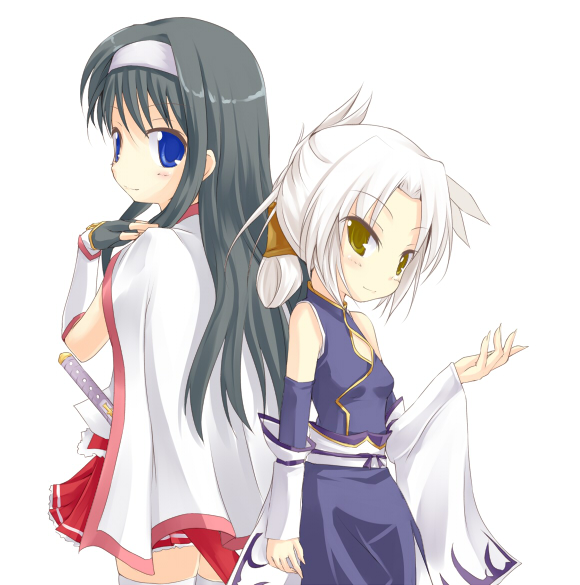 kuro (be ok), kyoudou senna, tenrou kunagi, dai (series), daibanchou, 2girls, back-to-back, bare shoulders, black hair, blue eyes, blush, cape, detached sleeves, female focus, fingerless gloves, gloves, hairband, long hair, multiple girls, simple background, skirt, smile, standing, sword, weapon, white hair, yellow eyes