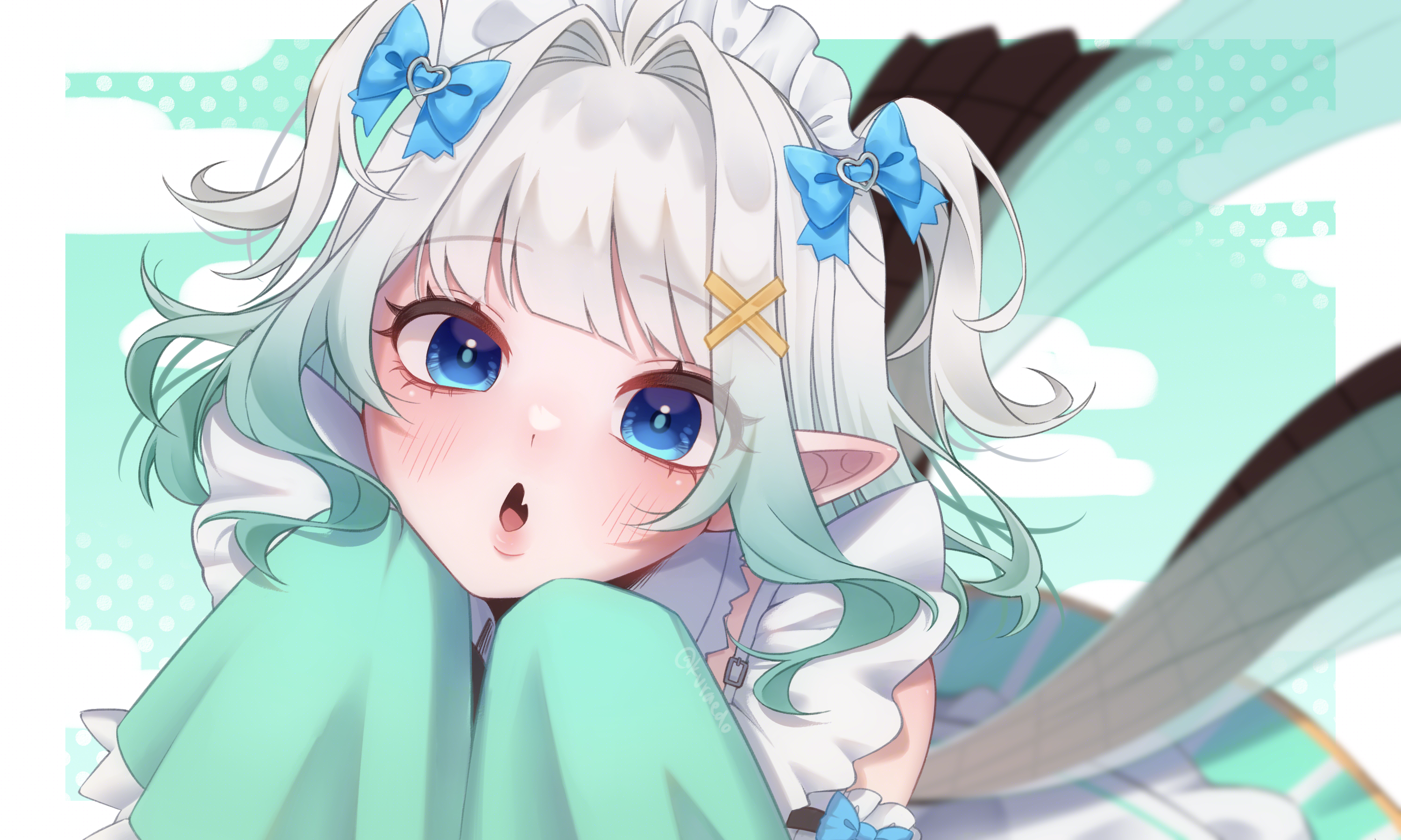 kuraedo, mint fantome, mint fantome (minto 2.0), indie virtual youtuber, commentary, highres, 1girl, :o, ahoge, blue bow, blue eyes, bow, detached sleeves, dress, eyelashes, fang, gradient hair, green dress, green hair, hair bow, hair intakes, hair ornament, long hair, long sleeves, looking at viewer, maid headdress, multicolored hair, open mouth, pointy ears, sidelocks, skin fang, sleeve garter, sleeves past fingers, sleeves past wrists, solo, twitter username, two side up, upper body, virtual youtuber, white hair, x hair ornament