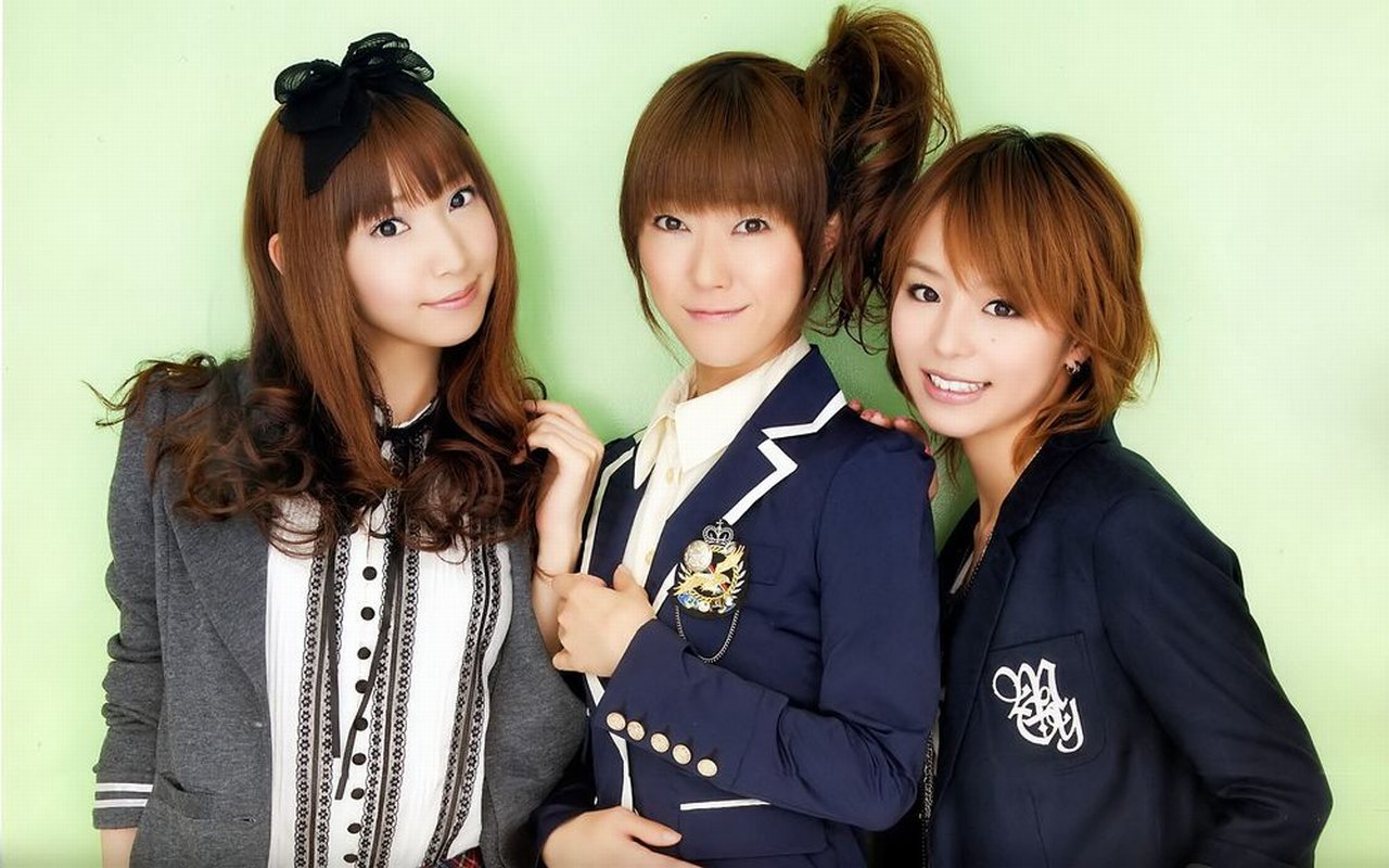 hirano aya, inoue marina, kugimiya rie, akane-iro ni somaru saka, clothes, photo (medium), 3girls, asian, female focus, multiple girls, voice actor