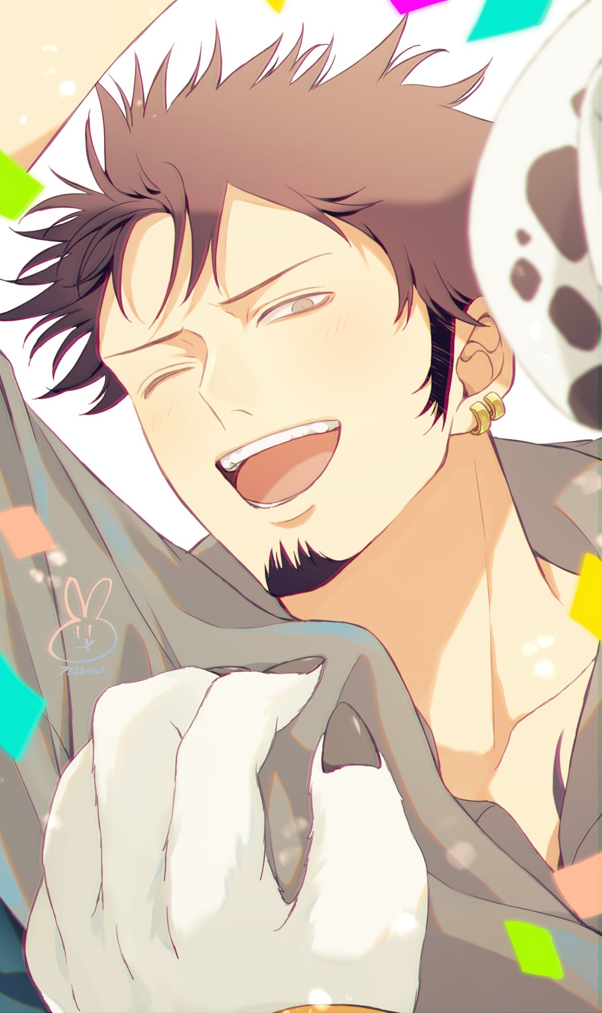 niina 1oo9, bepo (one piece), trafalgar law, one piece, commentary request, highres, 2boys, arm up, birthday, black hair, chest tattoo, collarbone, confetti, earrings, facial hair, grey shirt, hat, jewelry, light blush, looking at viewer, male focus, multiple boys, one eye closed, open mouth, shirt, short hair, tattoo, unworn hat, unworn headwear, upper body, white background