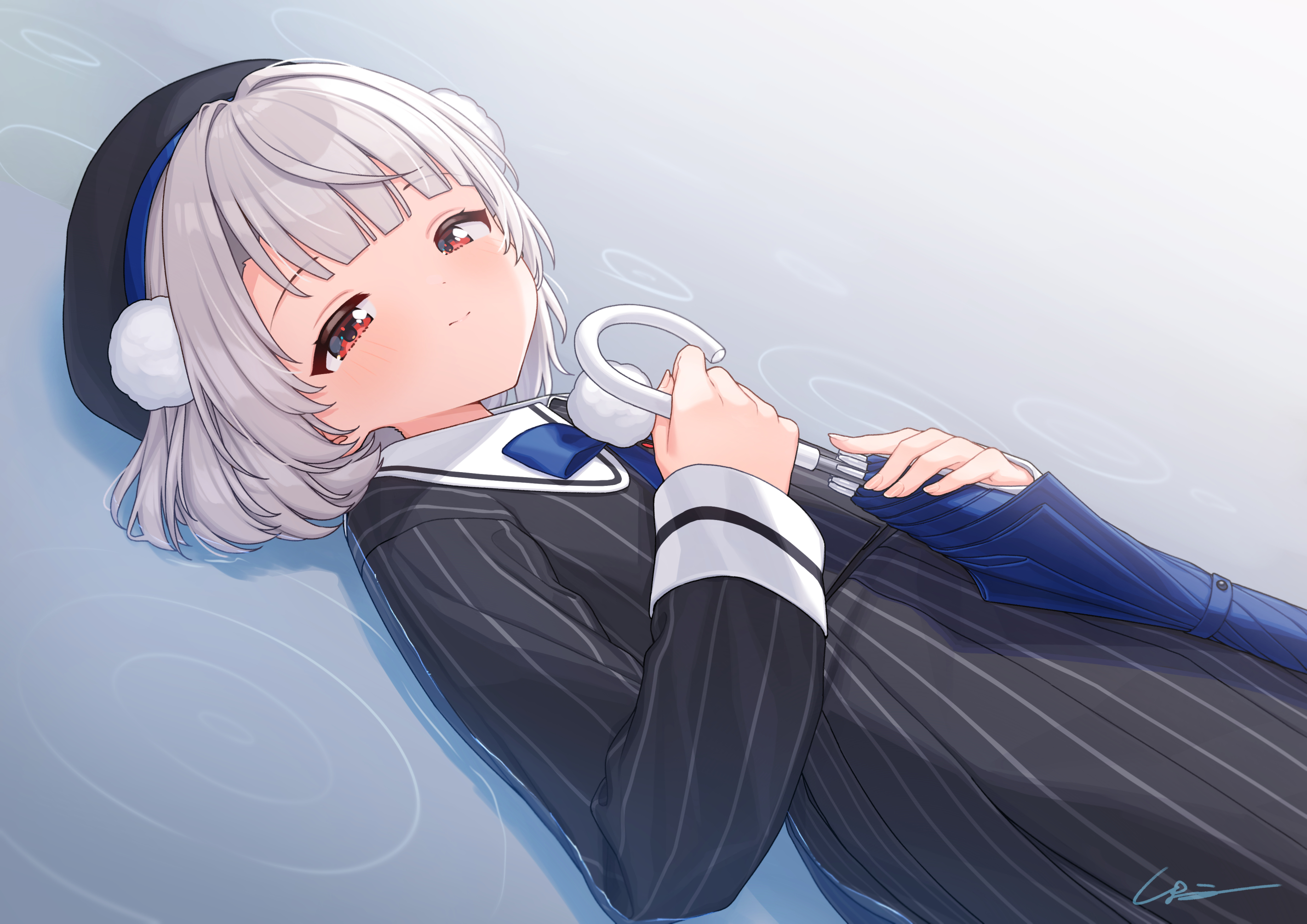 simana, ui (voisona), voisona, commentary, highres, 1girl, beret, black hat, black jacket, black skirt, blue bow, blue bowtie, blunt bangs, blush, bow, bowtie, closed mouth, closed umbrella, dutch angle, grey hair, hair ornament, hat, holding, holding umbrella, jacket, long sleeves, lying, on back, partially submerged, pinstripe jacket, pinstripe pattern, pinstripe skirt, pleated skirt, pom pom (clothes), pom pom hair ornament, rain, red eyes, ripples, sailor collar, school uniform, short hair, side part, signature, skirt, smile, solo, umbrella, white sailor collar, wispy bangs, wrist cuffs