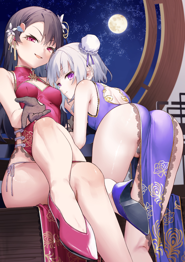 tokuno yuika, original, commentary request, 2girls, ass, bare shoulders, breasts, brown gloves, brown hair, bun cover, china dress, chinese clothes, closed mouth, crossed legs, dress, gloves, high heels, long hair, looking at viewer, moon, multiple girls, open mouth, purple dress, purple eyes, purple shoes, red dress, red eyes, red shoes, shoes, short hair, sitting, sleeveless, sleeveless dress, small breasts, smile, white hair