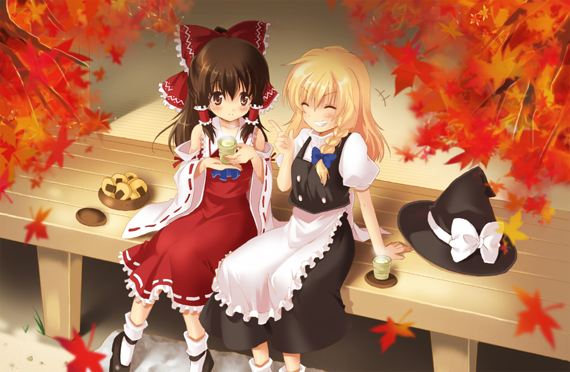 pan (mimi), hakurei reimu, kirisame marisa, touhou, bad id, bad pixiv id, +++, 2girls, autumn, autumn leaves, blonde hair, braid, brown eyes, brown hair, cup, drink, female focus, food, grin, hat, leaf, long hair, maple leaf, multiple girls, pointing, senbei, single braid, sitting, smile, unworn hat, unworn headwear, veranda, witch, witch hat, yunomi