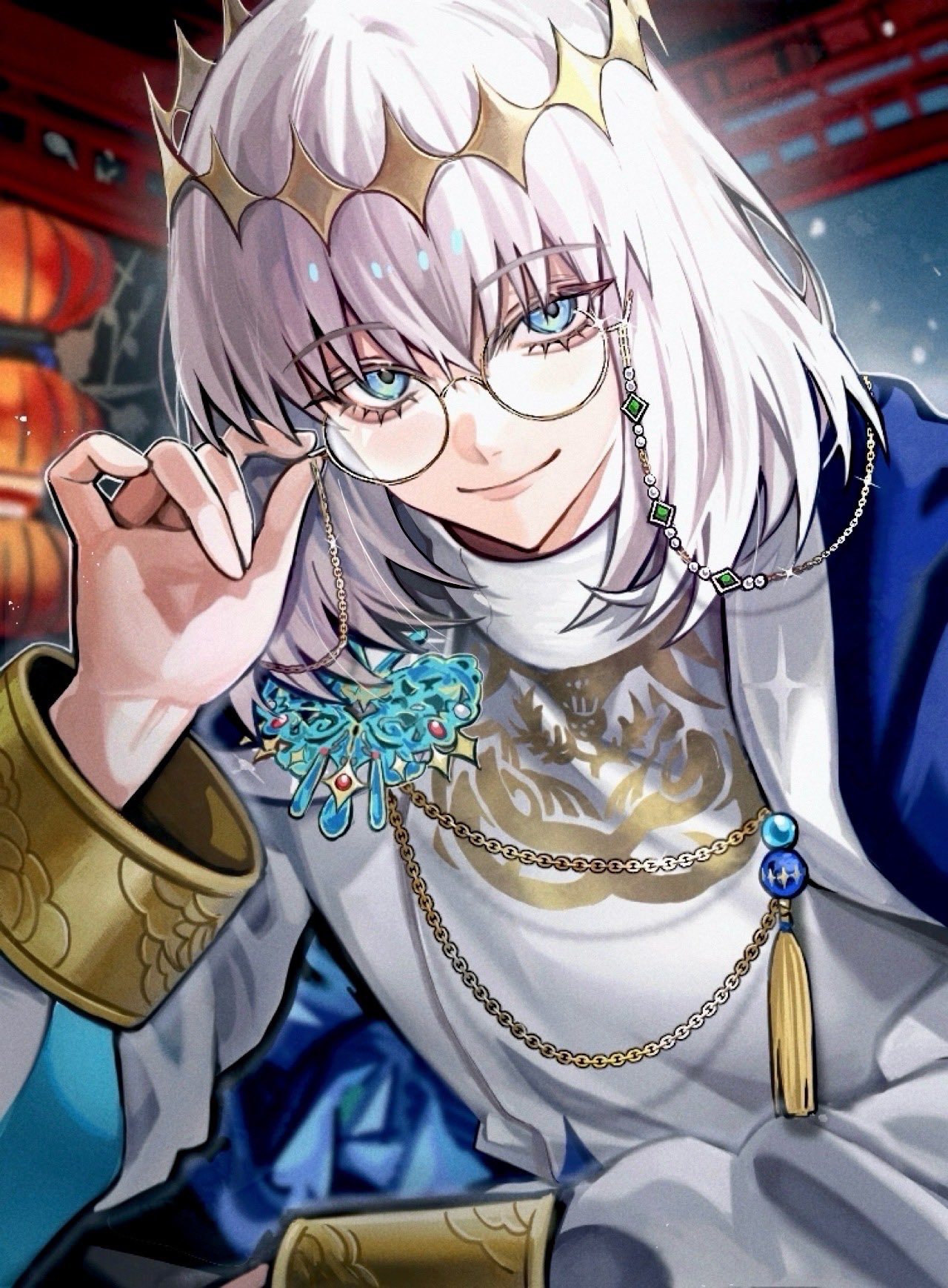 diandao qin, oberon (fate), fate/grand order, fate (series), highres, 1boy, adjusting eyewear, arthropod boy, blue cloak, blue eyes, cloak, crown, glasses, round eyewear, smile, solo, white hair