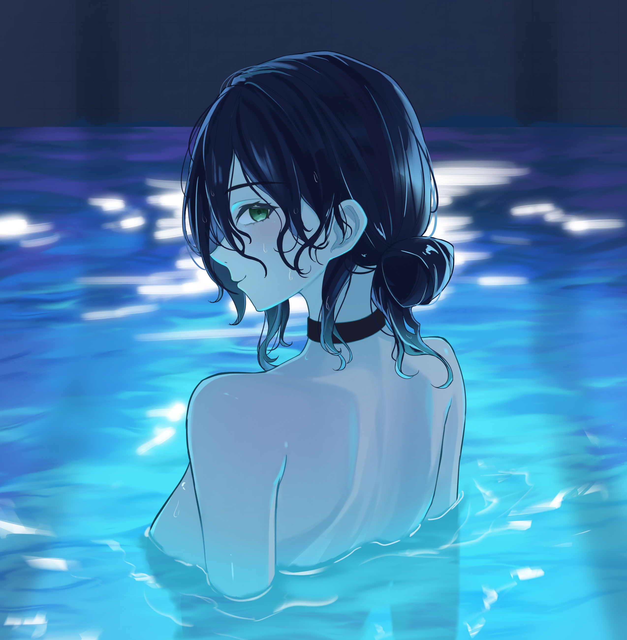 jiabingkele, reze (chainsaw man), chainsaw man, absurdres, commentary request, highres, partial commentary, 1girl, black choker, black hair, blush, breasts, choker, completely nude, green eyes, looking at viewer, medium breasts, nude, partially submerged, pool, refraction, sideways glance, smile, solo