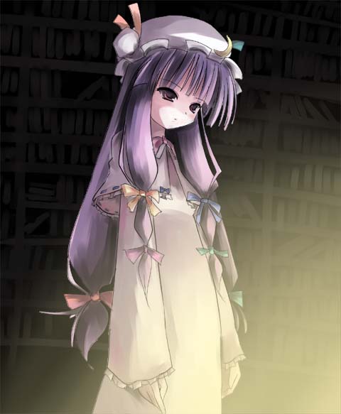 gatau, patchouli knowledge, touhou, jpeg artifacts, 1girl, book, bookshelf, female focus, hat, library, long hair, purple hair, solo, very long hair, voile