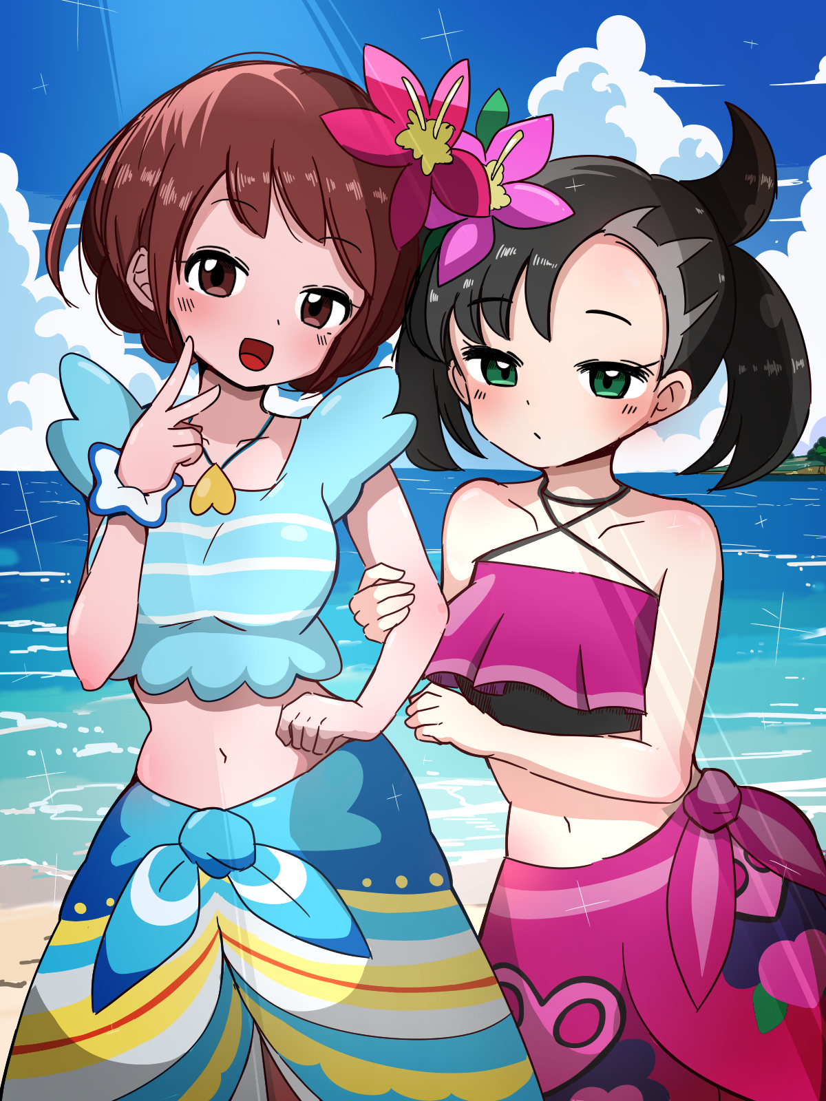 gloria (pokemon), marnie (pokemon), nintendo, pokemon, pokemon swsh, highres, 2girls, beach, black hair, blue skirt, blush, brown hair, cloud, day, flower, green eyes, hair flower, hair ornament, halterneck, hand up, holding another's arm, jewelry, michikusa mawari, multiple girls, navel, necklace, ocean, pink skirt, short hair, skirt, water