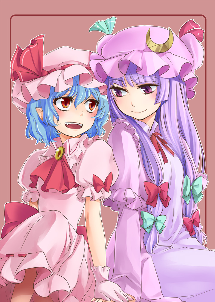 matilda (matildax), patchouli knowledge, remilia scarlet, embodiment of scarlet devil, touhou, photoshop (medium), 2girls, blue hair, crescent, crescent hat ornament, eye contact, fangs, female focus, gloves, hat, hat ornament, holding hands, long hair, looking at another, multiple girls, pointy ears, purple eyes, purple hair, red eyes, ribbon, short hair, smile