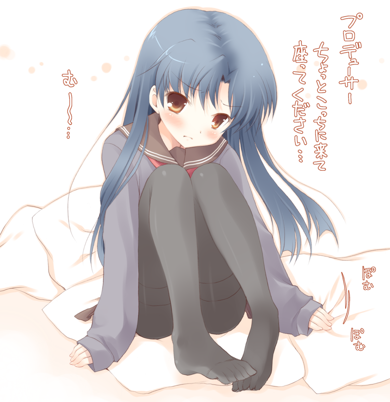 komi zumiko, kisaragi chihaya, idolmaster, idolmaster (classic), idolmaster 1, bad id, bad pixiv id, translation request, 00s, 1girl, blue hair, blush, brown eyes, come hither, feet, feet together, female focus, full body, long hair, pantyhose, school uniform, sitting, solo
