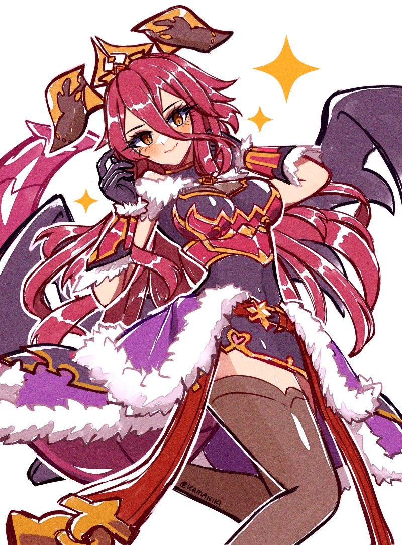 kamaniki, mym (dragalia lost), dragalia lost, 1girl, black gloves, closed mouth, dragon girl, dragon horn, dragon tail, eyelashes, fang, gloves, hair between eyes, long bangs, long hair, looking at viewer, orange eyes, red hair, skin fang, smile, solo, tail, thighhighs, twitter username, very long hair, white background
