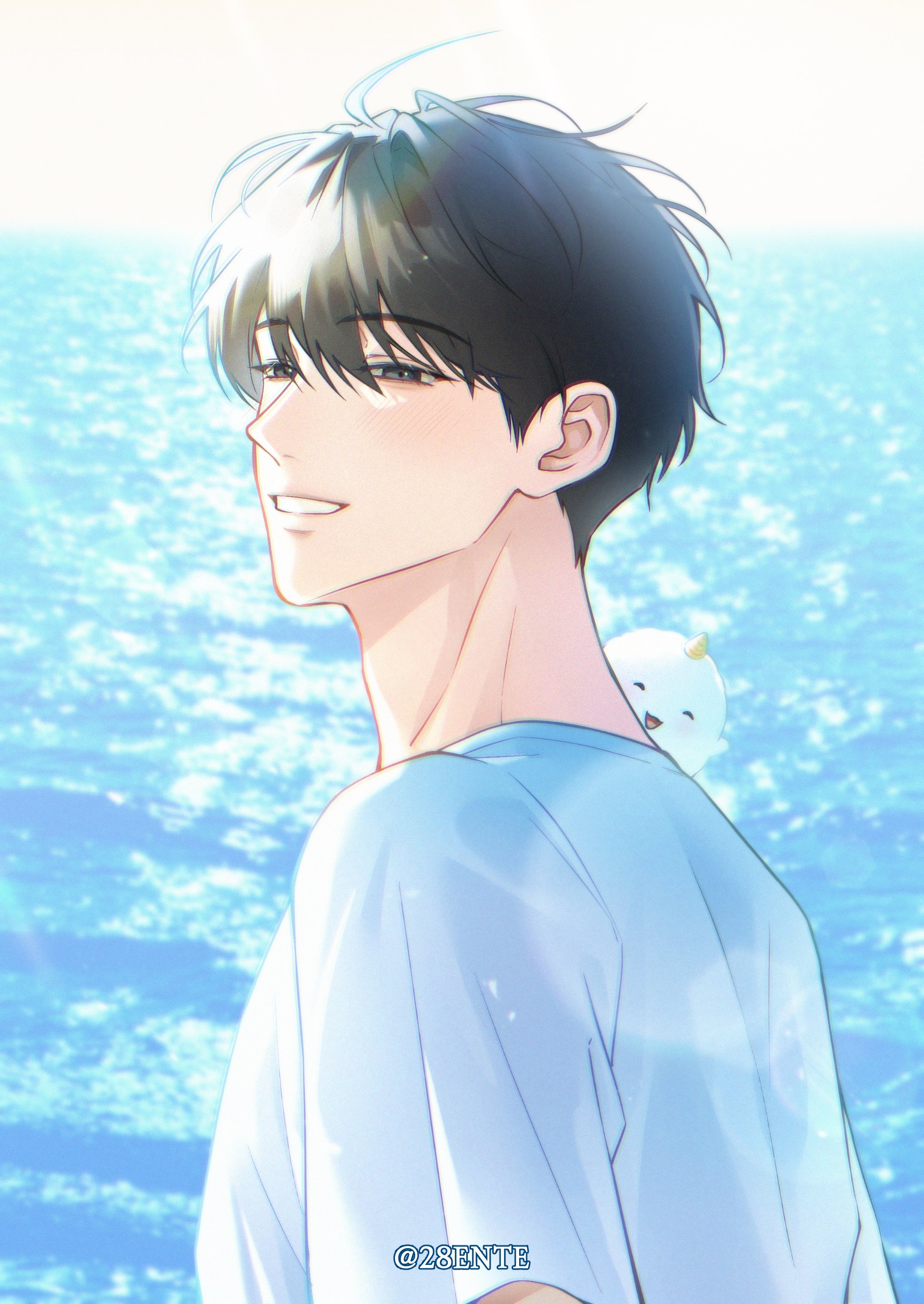 biyoo (omniscient reader's viewpoint), dokkaebi, kim dokja, omniscient reader's viewpoint, absurdres, highres, 1boy, 28ente, :d, ahoge, black eyes, black hair, grin, half-closed eyes, horizon, lens flare, male focus, open mouth, pov, shirt, short hair, smile, upper body, water, waves, white shirt