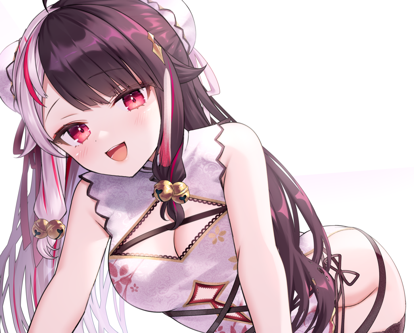 neit ni sei, yorumi rena, nijisanji, commentary, 1girl, ahoge, bare arms, bare shoulders, bell, bent over, black hair, black thighhighs, breasts, bun cover, china dress, chinese clothes, cleavage, cleavage cutout, clothing cutout, cowboy shot, double bun, dress, gold trim, hair bun, jingle bell, lace trim, long hair, looking at viewer, medium breasts, multicolored hair, open mouth, pelvic curtain, red eyes, side-tie peek, simple background, sleeveless, sleeveless dress, smile, solo, spaghetti strap, split-color hair, streaked hair, tassel, thighhighs, thighs, two-tone hair, very long hair, virtual youtuber, white background, white dress, white hair