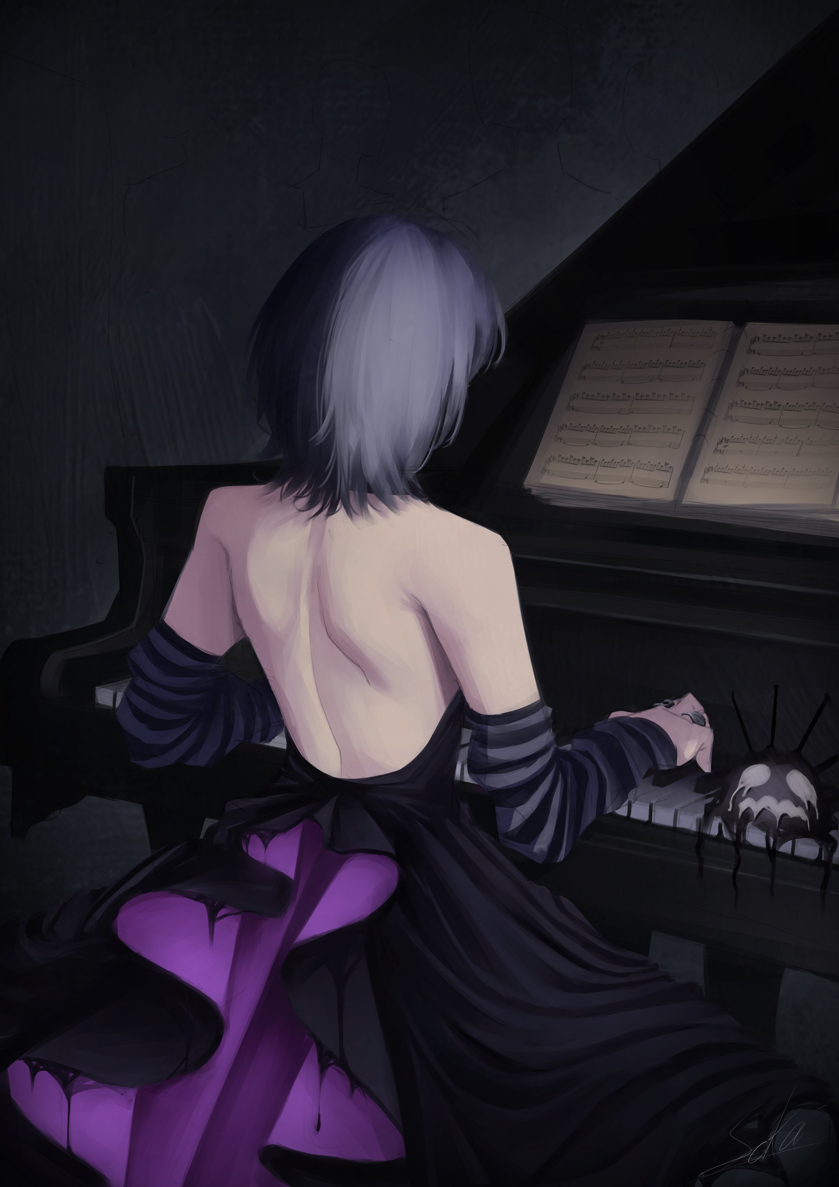 sokathebaka, shiori novella, yorick (shiori novella), hololive, hololive english, absurdres, commentary, english commentary, highres, 1girl, alternate costume, backless dress, backless outfit, black dress, black hair, dress, from behind, grand piano, grey hair, instrument, jewelry, median furrow, multicolored hair, multiple rings, music, piano, playing instrument, playing piano, ring, sheet music, short hair, shoulder blades, signature, sitting, solo, split-color hair, striped arm warmers, two-tone hair, virtual youtuber