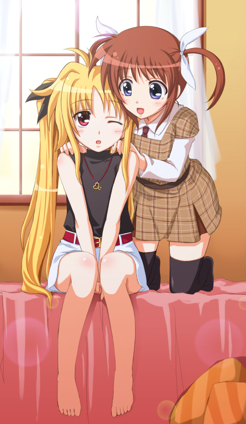 chobipero, fate testarossa, takamachi nanoha, lyrical nanoha, mahou shoujo lyrical nanoha, hands on shoulders, plaid, highres, 00s, 2girls, :d, ;o, bare shoulders, barefoot, bed, belt, between thighs, blonde hair, blue eyes, blush, brown hair, casual, curtains, hair ribbon, hands on another's shoulders, jewelry, kneeling, lens flare, long hair, multiple girls, necklace, necktie, one eye closed, open mouth, pillow, purple eyes, red eyes, ribbon, short hair, short twintails, sitting, skirt, smile, thighhighs, thighs, twintails, v arms, window, wink