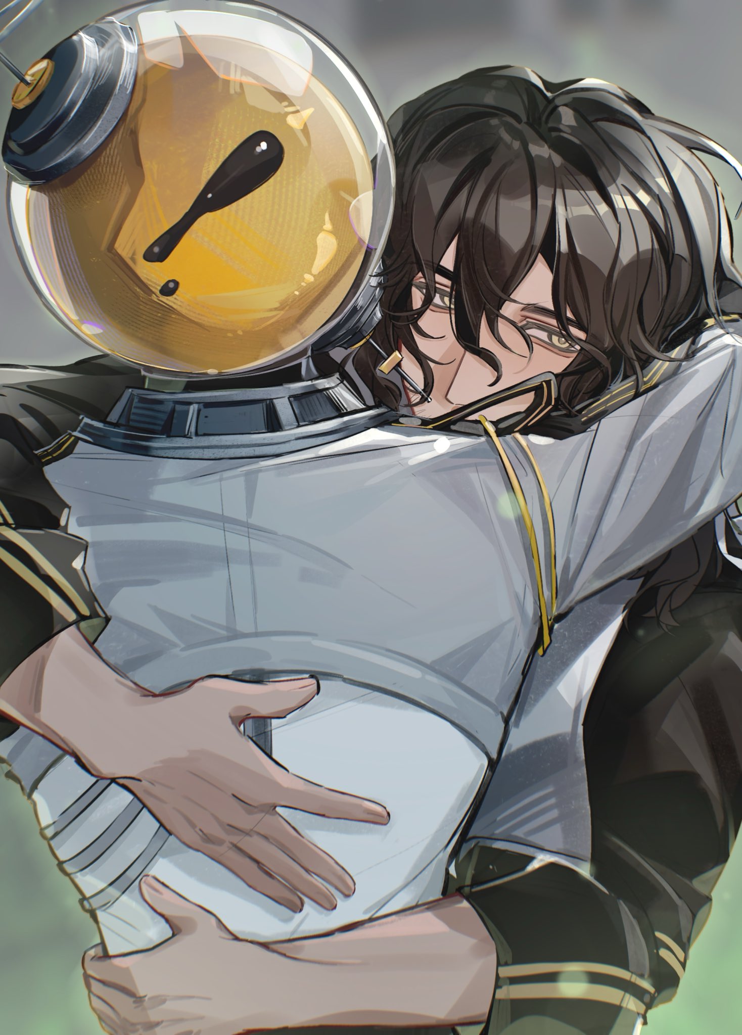 enigma (reverse:1999), ulrich (reverse:1999), reverse:1999, artist request, commission, highres, second-party source, 2boys, arm around neck, black coat, black hair, coat, ferrofluid, fishbowl helmet, from behind, grey background, hands on another's back, hug, jumpsuit, looking at viewer, male focus, multiple boys, mutual hug, object head, short hair, upper body, white jumpsuit, yaoi, yellow eyes