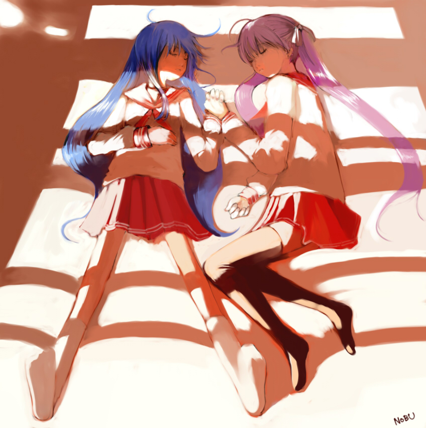 nobusnow, hiiragi kagami, izumi konata, lucky star, light, bad id, bad pixiv id, 00s, 2girls, black thighhighs, blue hair, closed eyes, hair ribbon, holding hands, long hair, lying, multiple girls, on back, on side, pleated skirt, purple hair, ribbon, school uniform, serafuku, skirt, sleeping, socks, thighhighs, twintails, very long hair, yuri, zettai ryouiki