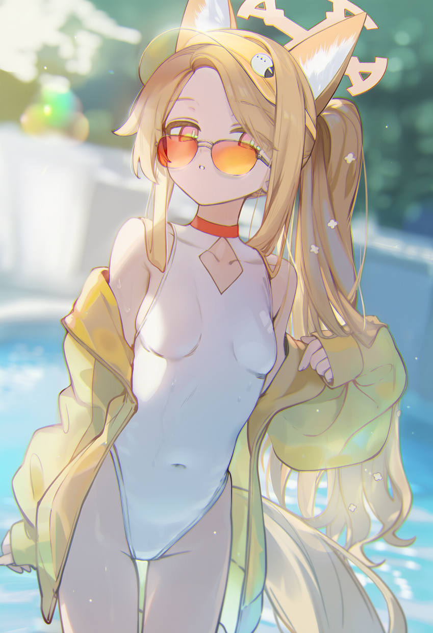 poki (j0ch3fvj6nd), seia (blue archive), seia (swimsuit) (blue archive), blue archive, ai-assisted, commentary, highres, 1girl, above-cleavage cutout, animal ears, bare shoulders, blonde hair, blurry, blurry background, breasts, clothing cutout, collarbone, covered navel, cowboy shot, diamond cutout, extra ears, fox ears, fox girl, fox tail, groin, halo, highleg, highleg one-piece swimsuit, jacket, long hair, long sleeves, looking at viewer, official alternate costume, one-piece swimsuit, orange-tinted eyewear, parted lips, pink eyes, sleeves past wrists, small breasts, solo, sunglasses, swimsuit, tail, tinted eyewear, visor cap, white one-piece swimsuit, yellow halo, yellow jacket, yellow visor