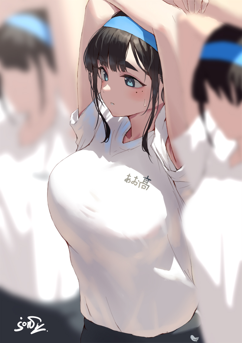 jonsun, tamami (jonsun), original, commentary request, 3girls, armpit peek, arms up, blue eyes, blue hairband, blurry, blurry background, blurry foreground, breasts, gym shirt, hairband, large breasts, mole, mole under each eye, mole under eye, multiple girls, multiple moles, shirt, short sleeves, signature, solo focus, sweat, white shirt