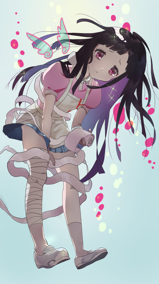 kanataeni, tsumiki mikan, danganronpa (series), danganronpa 2: goodbye despair, commentary request, 1girl, apron, bandaged leg, bandages, black hair, blue skirt, closed mouth, colored inner hair, detached wings, eyelashes, full body, holding bandages, long hair, multicolored hair, pink shirt, puffy short sleeves, puffy sleeves, purple eyes, purple hair, shirt, shoes, short sleeves, skirt, socks, solo, sparkle, two-tone hair, white apron, white shoes, white socks, wings