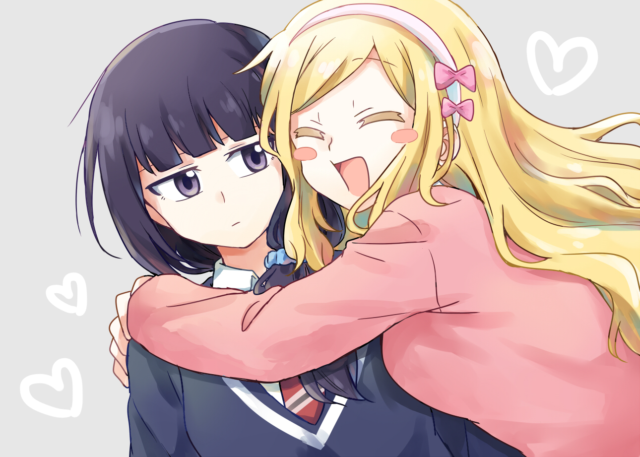 youyan, carol olston, gundou misuzu, tomo-chan wa onna no ko, 2girls, black hair, black sweater, blonde hair, blush, closed eyes, grey background, hair ornament, hair scrunchie, hairband, heart, hug, long hair, multiple girls, necktie, pink sweater, scrunchie, sweater, yuri