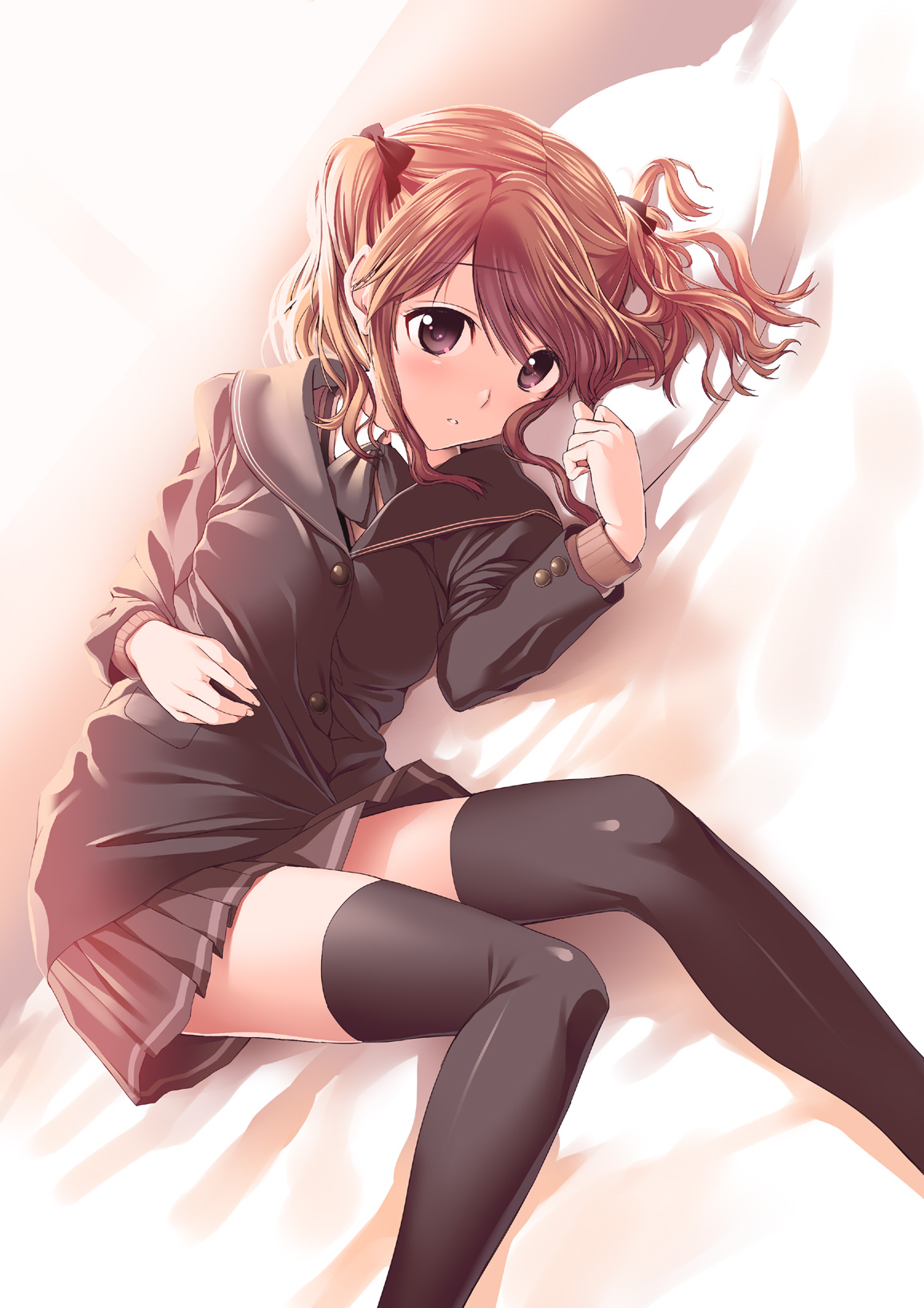 suzume inui, nakata sae, amagami, highres, revision, 1girl, bed, brown eyes, brown hair, female focus, legs, lying, pillow, school uniform, serafuku, short hair, solo, thighhighs, twintails