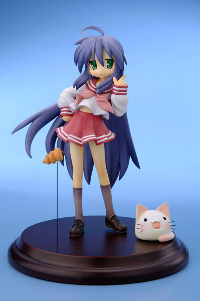 izumi konata, lucky star, 00s, 1girl, female focus, figure, mole, mole under eye, solo