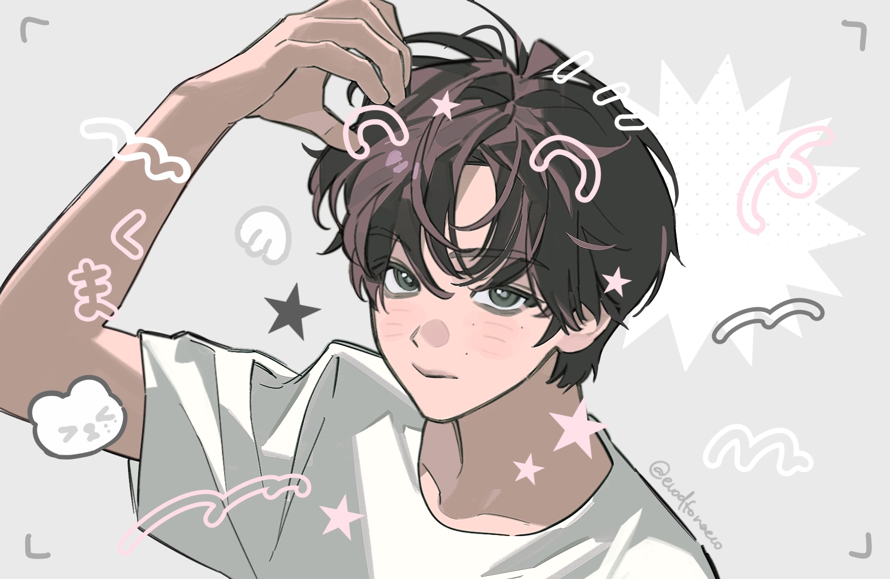 original, highres, 1boy, arm up, blush, brown hair, evodtonaeco, green eyes, grey background, long sleeves, looking at viewer, male focus, parted bangs, shirt, short hair, simple background, solo, star (symbol), t-shirt, twitter username, upper body, white shirt