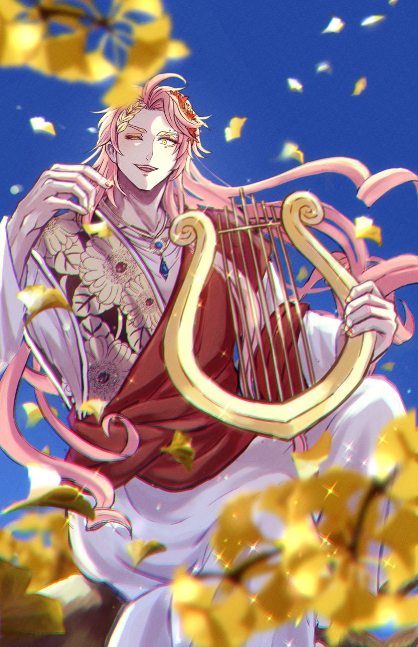 syugyout, apollo (shuumatsu no valkyrie), shuumatsu no valkyrie, commentary request, highres, 1boy, blue background, blue sky, ginkgo leaf, holding harp, jewelry, leaf, long hair, male focus, mole, mole under eye, necklace, one eye closed, pink hair, robe, sky, solo, sparkle, white robe, yellow eyes