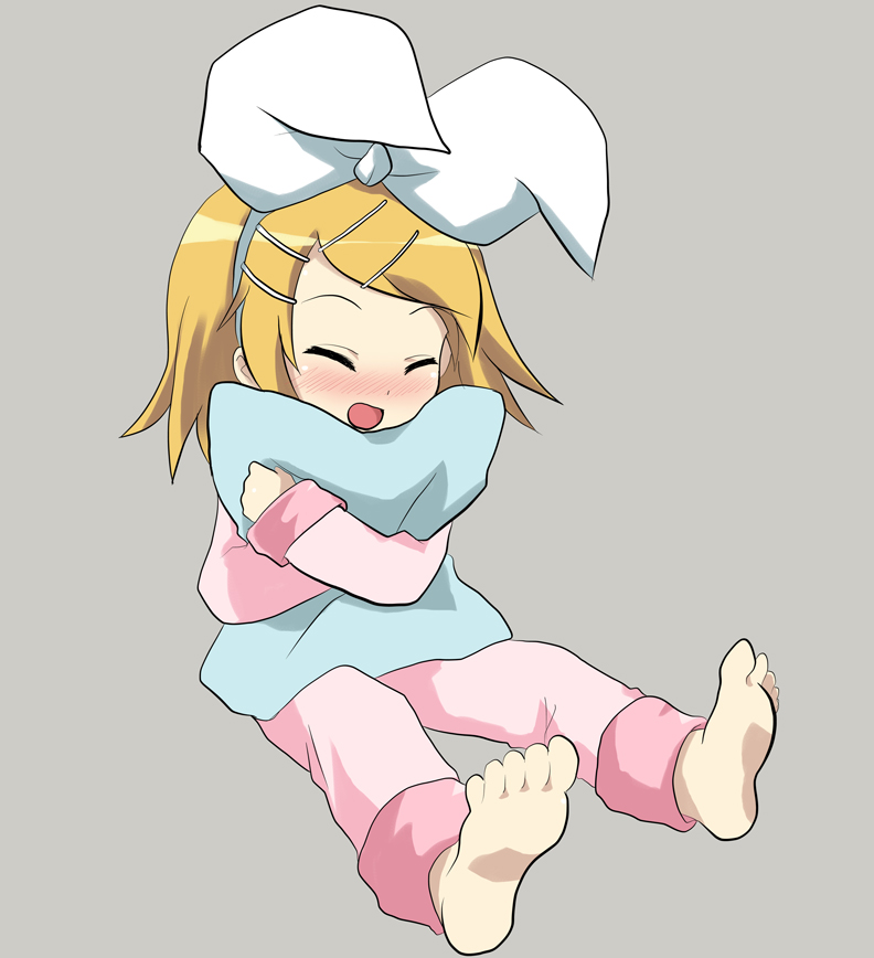 massala, kagamine rin, vocaloid, bad id, bad pixiv id, aged down, barefoot, blonde hair, blush, bow, child, closed eyes, feet, hair ornament, hairclip, happy, hug, hugging object, pajamas, pillow, pillow hug, short hair, smile, solo