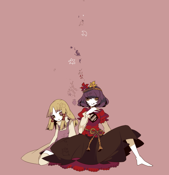 shikimi (yurakuru), moriya suwako, yasaka kanako, touhou, bad id, bad pixiv id, 2girls, barefoot, blonde hair, female focus, leaf, mirror, multiple girls, no headwear, purple hair, rope, short hair