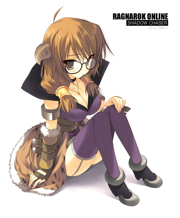 emily (pure dream), shadow chaser (ragnarok online), ragnarok online, bad id, 1girl, 2000s (style), 2010, ahoge, black-framed eyewear, black boots, blush, boots, breasts, brown cape, brown eyes, brown gloves, brown hair, brown horns, cape, character name, cleavage, closed mouth, copyright name, dress, fingerless gloves, full body, fur-trimmed cape, fur trim, garter straps, glasses, gloves, hair tubes, horns, large breasts, leaf in mouth, long hair, looking at viewer, purple dress, purple thighhighs, simple background, sitting, solo, thighhighs, waist cape, white background
