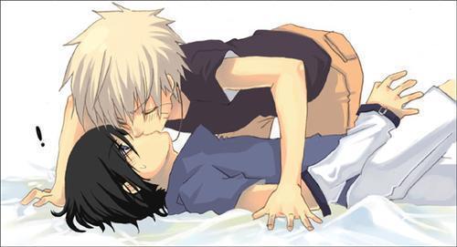 uchiha sasuke, uzumaki naruto, naruto (classic), naruto (series), artist request, lowres, !, 2boys, kiss, male focus, multiple boys, yaoi