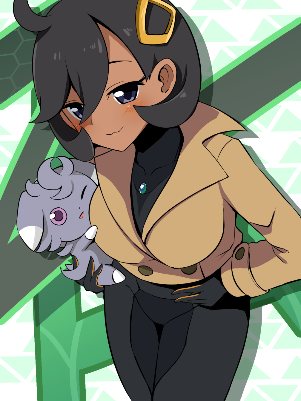 kenpi (hs-totyu), emma (pokemon), espurr, nintendo, pokemon, pokemon legends: z-a, commentary request, highres, 1girl, :3, black bodysuit, black hair, blue eyes, blush, bodysuit, bodysuit under clothes, breasts, brown jacket, closed mouth, cowboy shot, dark-skinned female, dark skin, drop shadow, gen 6 pokemon, gloves, hair between eyes, hair ornament, hand on own hip, holding, holding pokemon, jacket, large breasts, leaning forward, looking at viewer, one eye closed, parted lips, pokemon (creature), shadow, short hair, sidelocks, smile, standing, swept bangs
