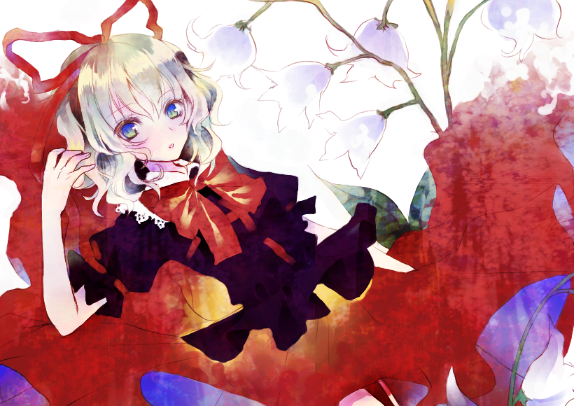 prino hawell, medicine melancholy, touhou, 1girl, blonde hair, blue eyes, female focus, flower, green eyes, hair ribbon, lily of the valley, lying, multicolored eyes, ribbon, short hair, solo, wavy hair