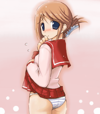 kakifly, komaki manaka, to heart (series), to heart 2, lowres, 00s, 1girl, blue eyes, brown hair, clothes lift, female focus, folded ponytail, hair ornament, hairclip, looking back, panties, school uniform, serafuku, skirt, skirt lift, solo, striped clothes, striped panties, underwear, upskirt