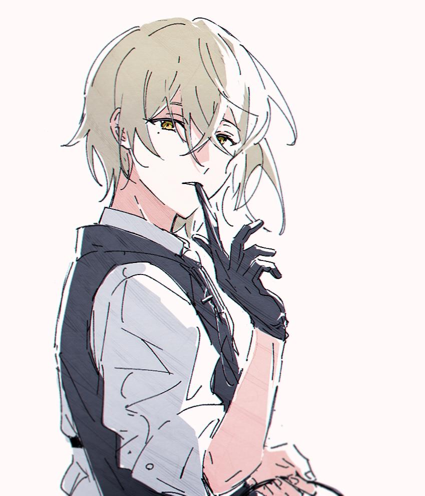 original, chinese commentary, 1boy, biting, biting glove, black gloves, black necktie, black vest, blonde hair, cable, from side, gloves, hair between eyes, holding, holding cable, looking at viewer, looking to the side, mole, mole under eye, necktie, pakashan, shirt, short hair, simple background, sleeves rolled up, solo, upper body, vest, white background, white shirt, yellow eyes