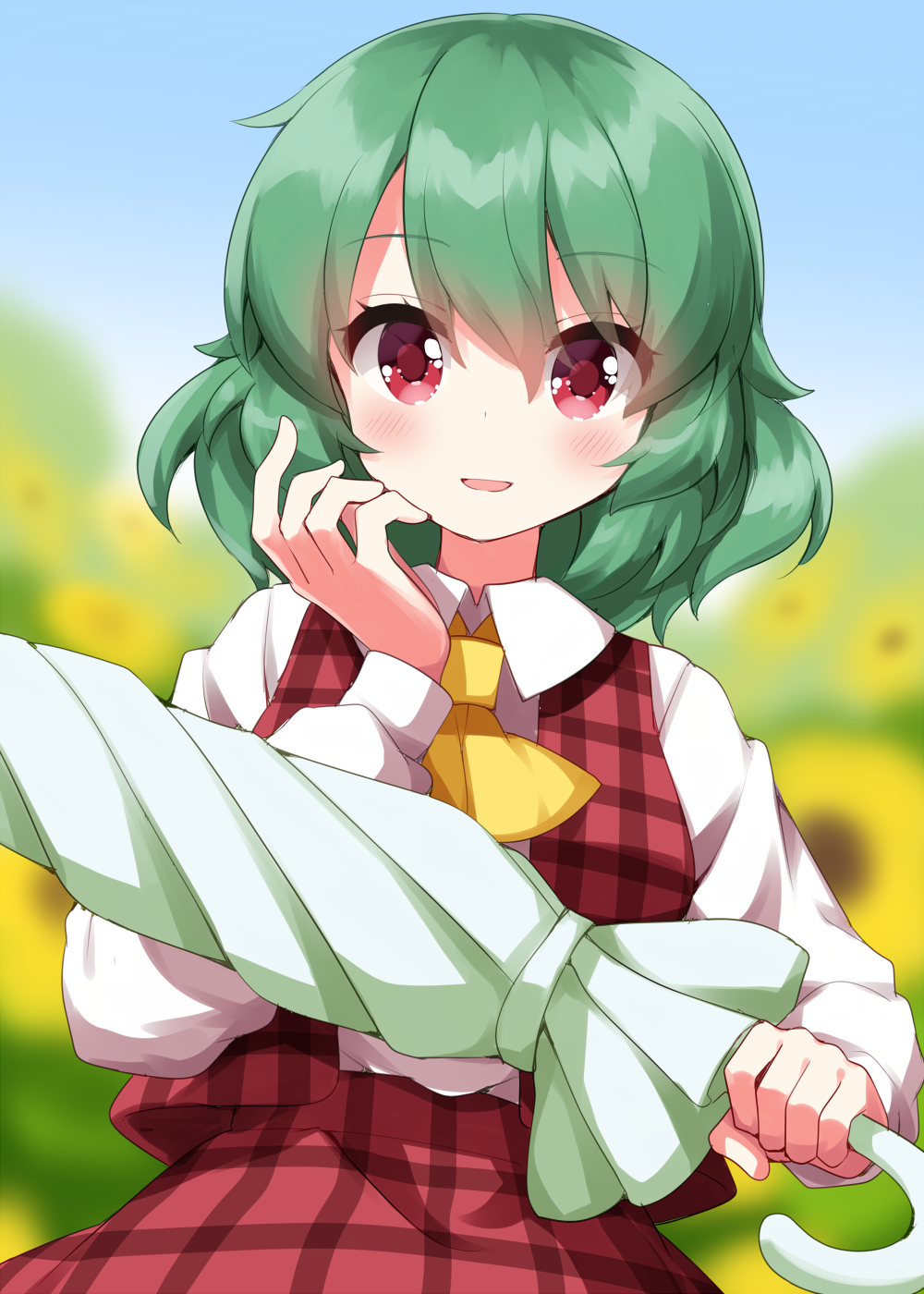 ruu (tksymkw), kazami yuuka, touhou, commentary request, highres, 1girl, ascot, blue sky, blurry, blurry background, breasts, closed umbrella, collared shirt, field, flower, flower field, green hair, happy, long sleeves, open clothes, open vest, outdoors, parasol, plaid clothes, plaid skirt, plaid vest, red eyes, red vest, shirt, short hair, skirt, skirt set, sky, small breasts, solo, sunflower, sunflower field, umbrella, vest, white shirt, yellow ascot