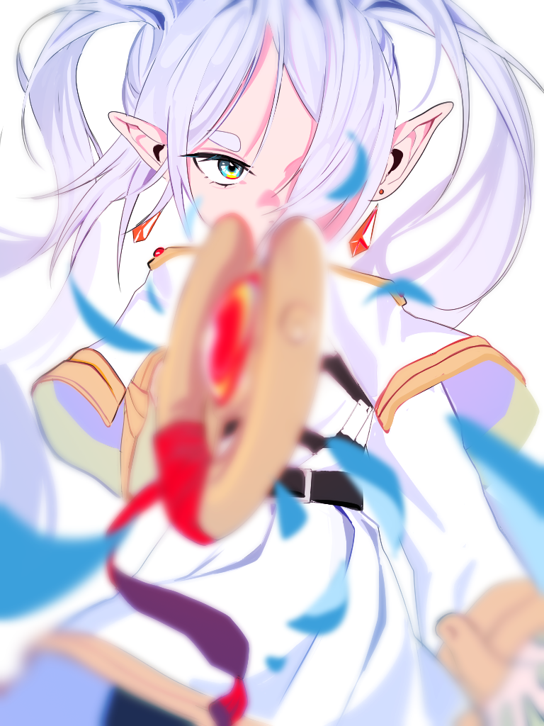 frieren, sousou no frieren, commentary request, korean commentary, 1girl, blurry, blurry edges, blurry foreground, capelet, cowboy shot, earrings, floating earrings, floating hair, forehead, green eyes, grey hair, hair over one eye, jacket, jewelry, long hair, looking at viewer, mage staff, parted bangs, pointy ears, serious, simple background, skirt, solo, staff, standing, twintails, user vtvv7432, white background, white capelet, white jacket, white skirt