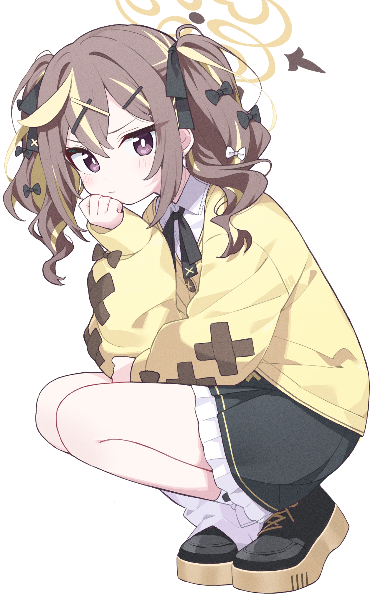 billbung, rena (blue archive), blue archive, commentary, highres, 1girl, :t, black bow, black ribbon, black shoes, black skirt, blonde hair, bow, bright pupils, brown hair, cardigan, hair bow, hair ribbon, halo, looking at viewer, multicolored hair, pout, purple eyes, ribbon, shirt, shoes, simple background, skirt, squatting, thighs, two-tone hair, white background, white pupils, white shirt, yellow cardigan, yellow halo
