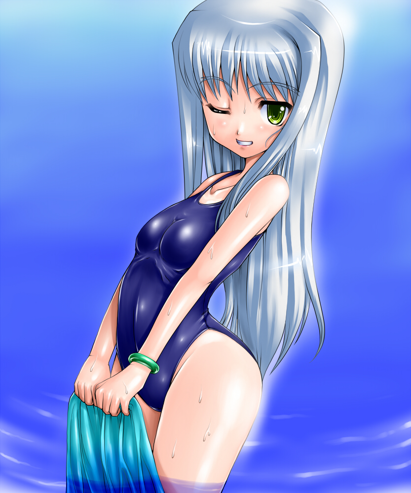gao (artist), gao (naodayo), cinque (nanoha), numbers (nanoha), lyrical nanoha, mahou shoujo lyrical nanoha, mahou shoujo lyrical nanoha strikers, silver hair, 00s, 1girl, bracelet, female focus, green eyes, grin, jewelry, long hair, missing eye, one-piece swimsuit, one eye closed, smile, solo, swimsuit, water, wet, wink