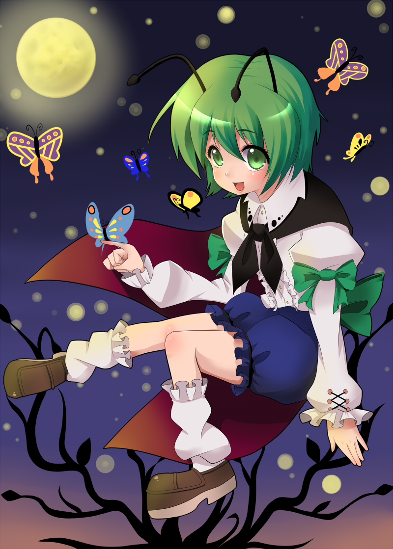 shie, shie (m417), wriggle nightbug, touhou, bad id, bad pixiv id, 1girl, androgynous, antennae, bug, butterfly, female focus, green eyes, green hair, matching hair/eyes, moon, night, short hair, solo